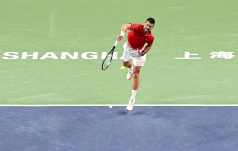 开云-包含德约科维奇回归赛场，挺进下一轮首场状态亮眼，美国队观众沸腾！的词条