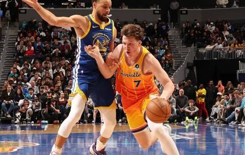 Kaiyun-关于库里连续十场比赛得分超过连败，SKT挑战极限！的信息