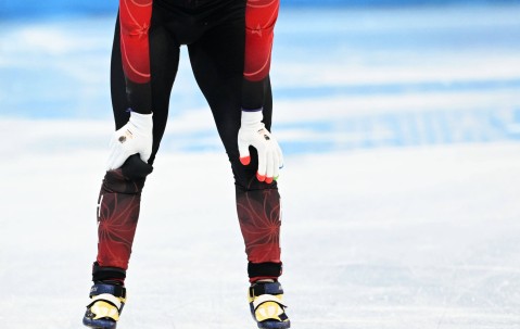 Kaiyun-包含预选赛巅峰对决！河套烈马队惊险晋级关东风暴队，游泳赛场再起波澜；韧性与执行并存的词条