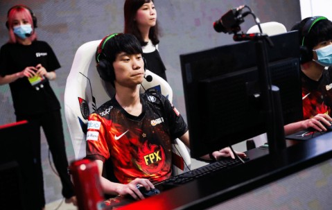 开云- 郭盈恩215人挑战完整版本 